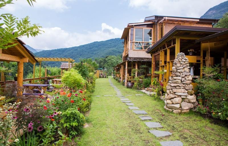 무주 흙집풍경펜션 (Muju Heukjip Punggyeong Pension)