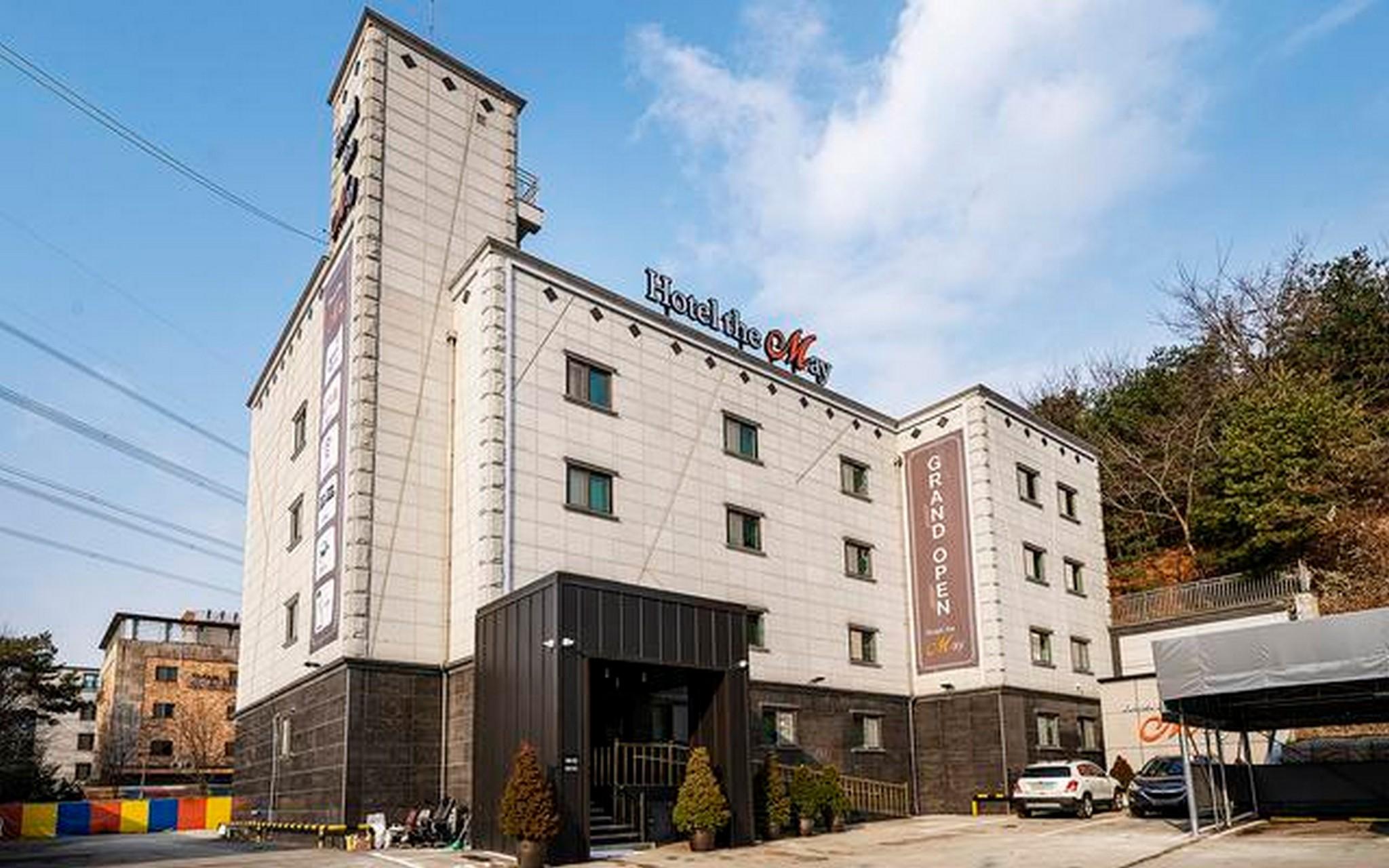 화성 월문 호텔 더 메이 (Hwaseong Wolmun Hotel The May)