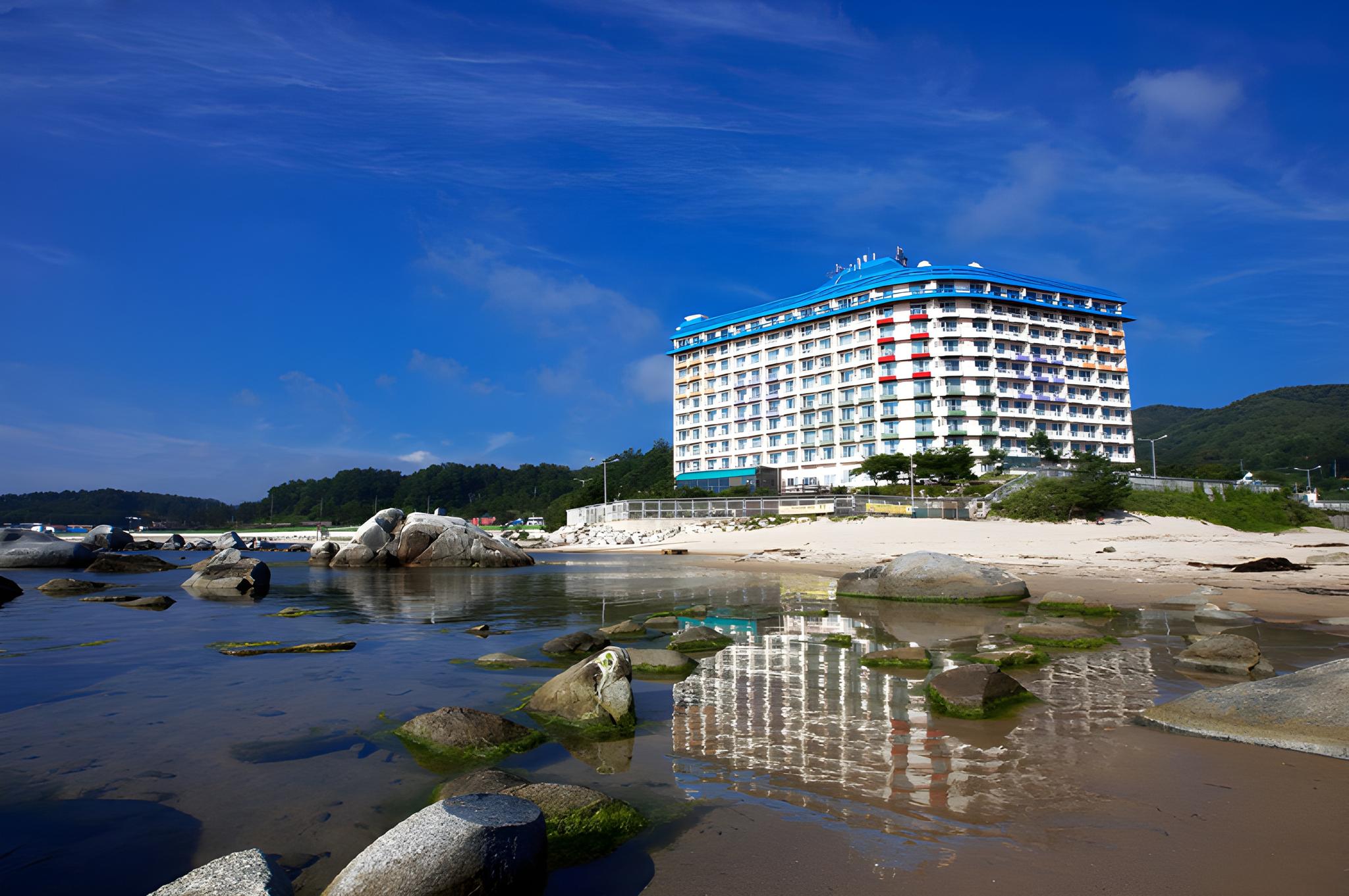 금강산 콘도 (Geumgangsan Condominium)