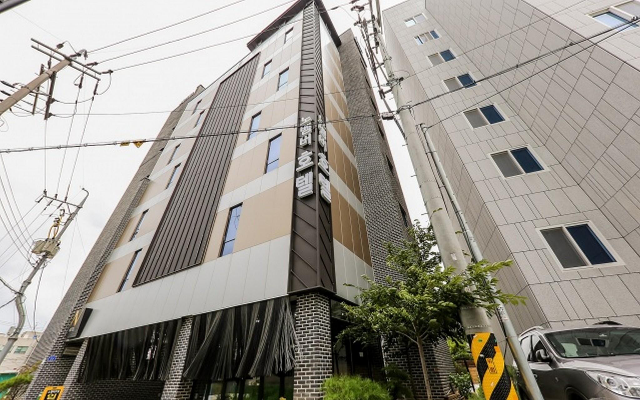 서산 호텔 노벰버 (Seosan Hotel November)