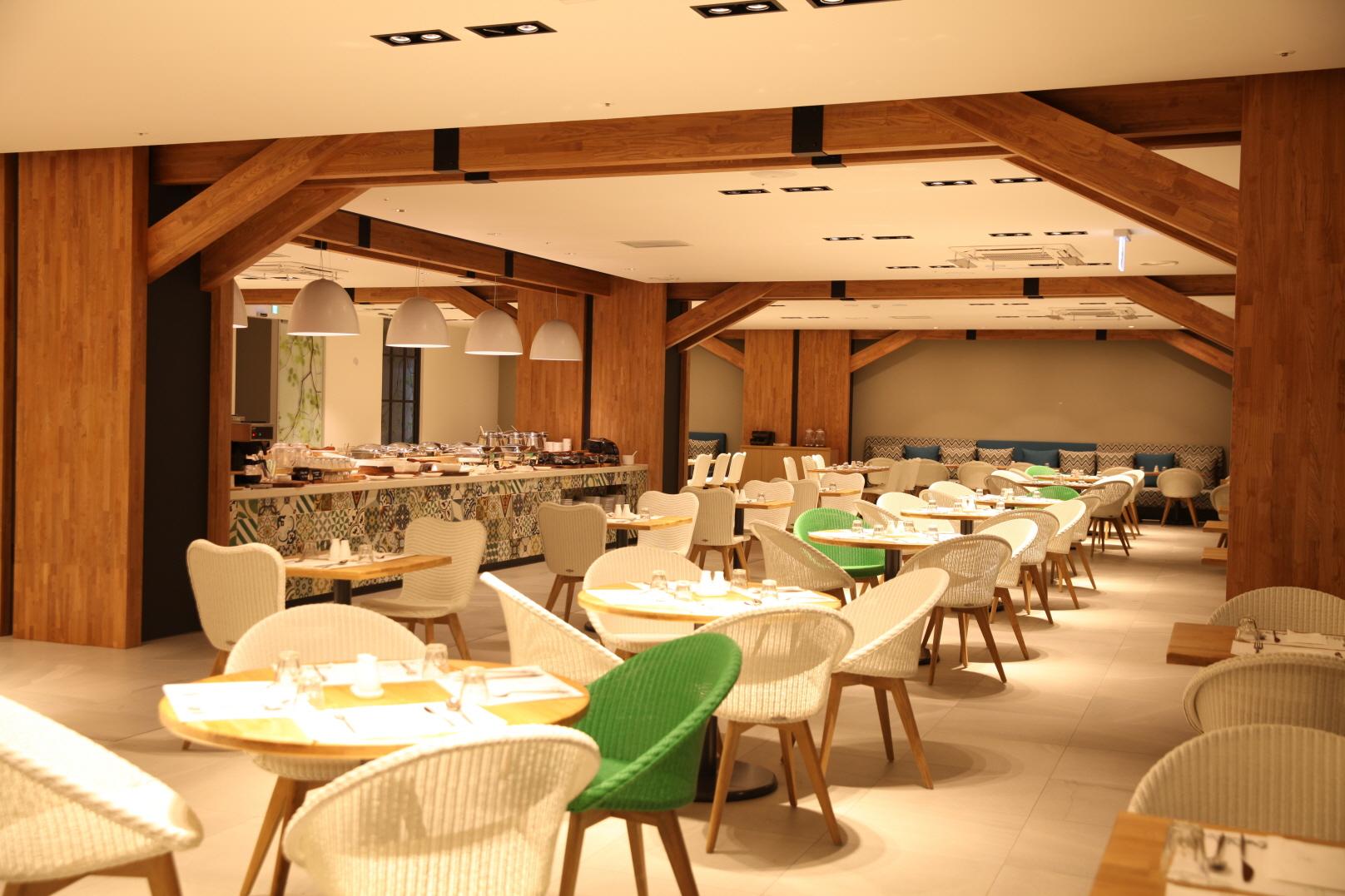 평창 더 화이트 호텔 (Pyeonchang The White Hotel)