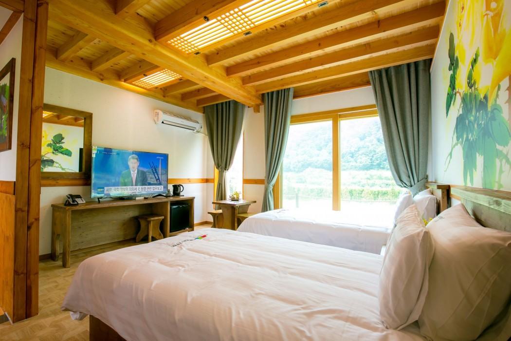왕의지밀 한옥 호텔 (Wangyijimil Hanok Hotel)