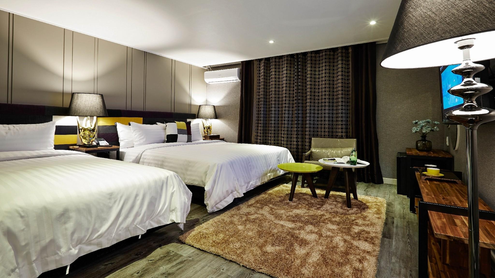 청주 나무호텔 (Cheongju Namoo Hotel)