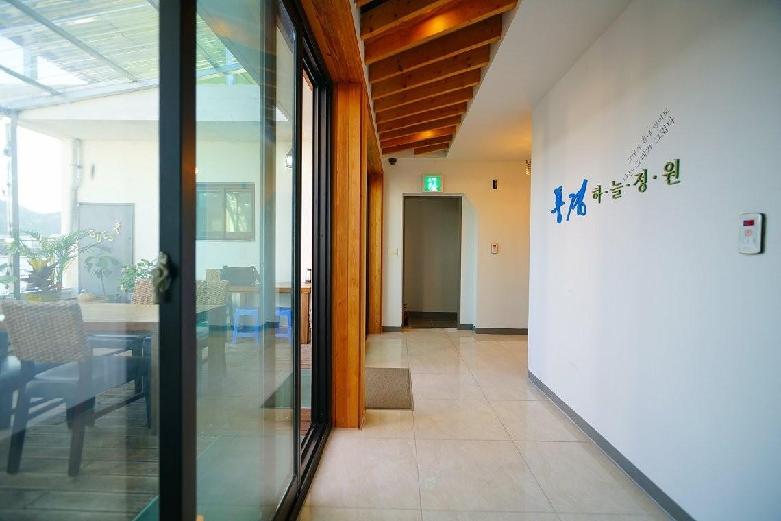 풍경 게스트 앤 호텔 (Jeonju Hanok Maeul Pungkyeong Guest and Hotel)