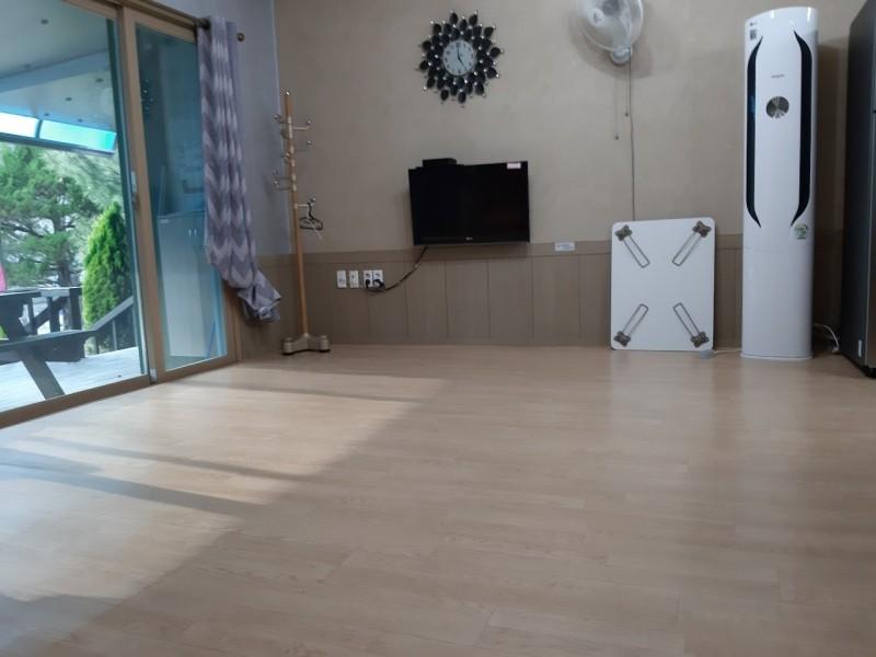 김천 바람재두리펜션 (Gimcheon Wind Jaeduri Pension)