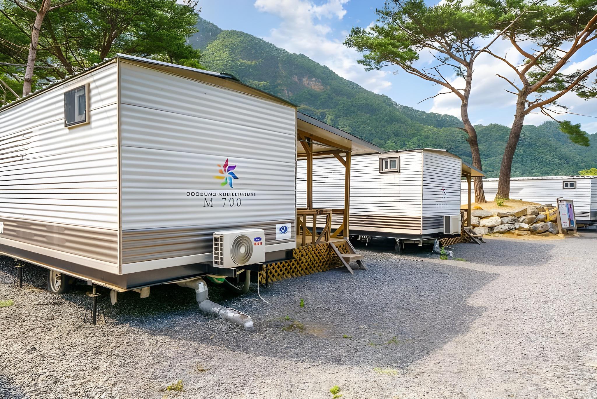 단양 파인카라반캠핑장 (Danyang Pine Caravan Camping)