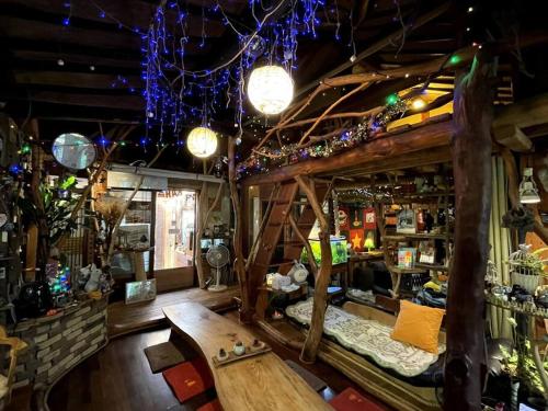 미즈노씨네 트리하우스 (Mizuno San's Tree House)