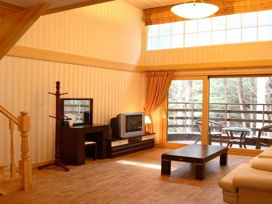 이스턴 파크 리조트 (Eastern Park Resort)