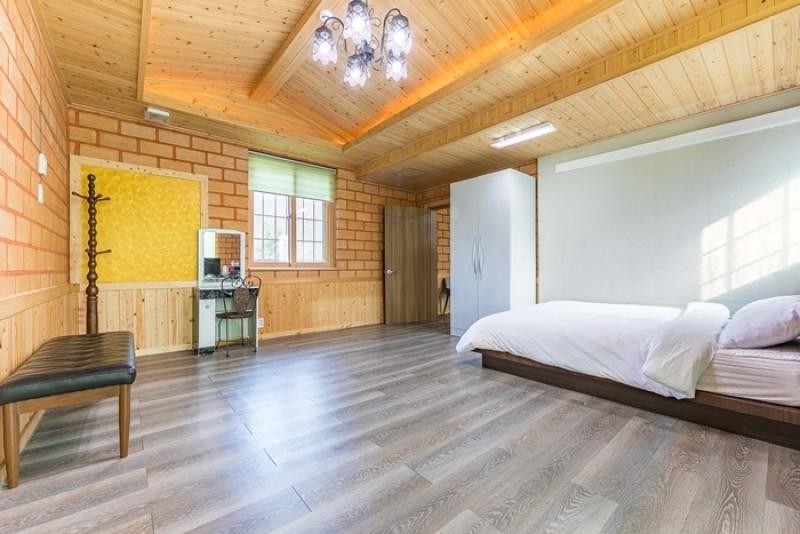 담양 솔마루펜션 (Damyang Solmaru Pension)