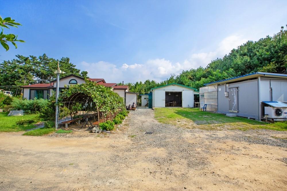 서산 해양정원 펜션 (Seosan Haeyang Jungwon Pension)