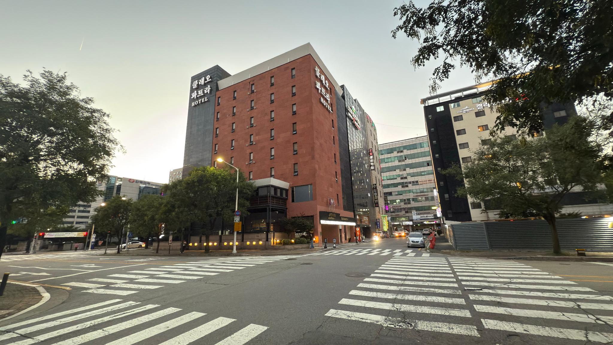 클레오파트라 호텔 (Cleopatra Hotel)