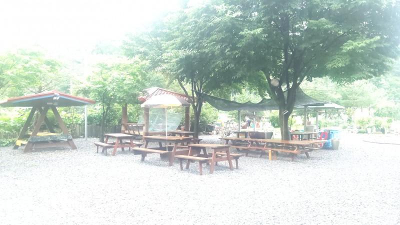 충주 월악산꽃피는산골펜션 (Wolaksan Blooming Village Pension)