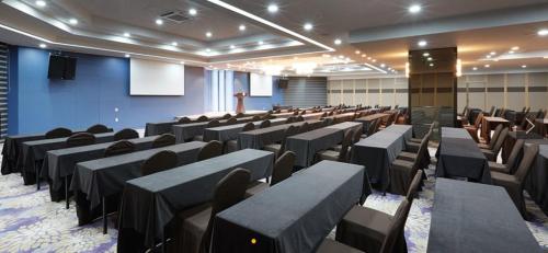 오송 H 호텔 세종 시티 (Osong H Hotel Sejong City)