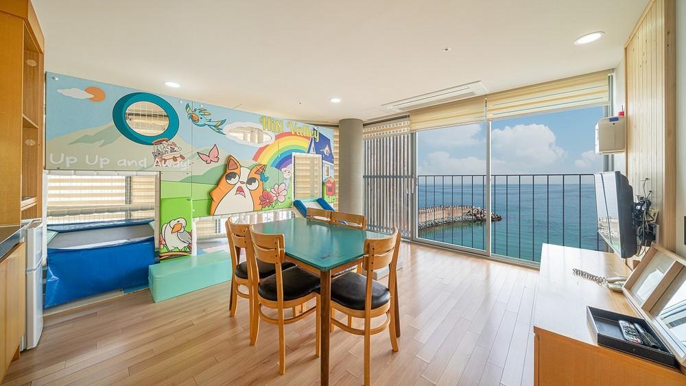 영덕 힐링턴 펜션 (Yeongdeok Hillington Pension)