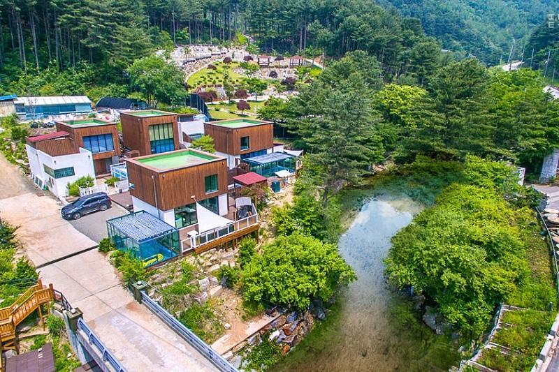 포천 이뉴풀빌라 (Pocheon Inyou Pool Villa)