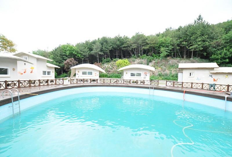 청주 옥화자연담은펜션 (Cheongju Okhwa Nature Dameun Pension)