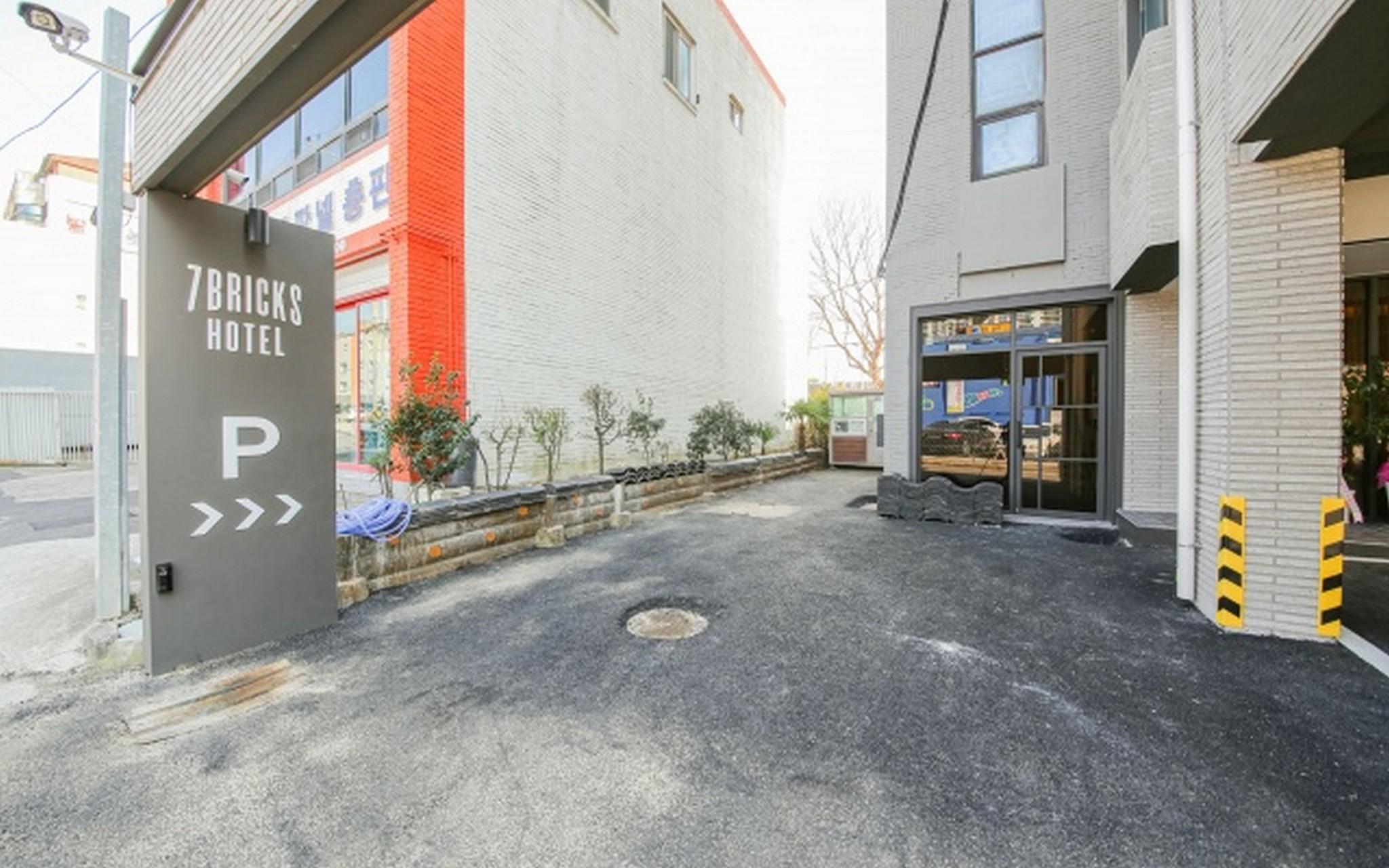 광양 세븐브릭스호텔 (Gwangyang Seven Bricks Hotel)