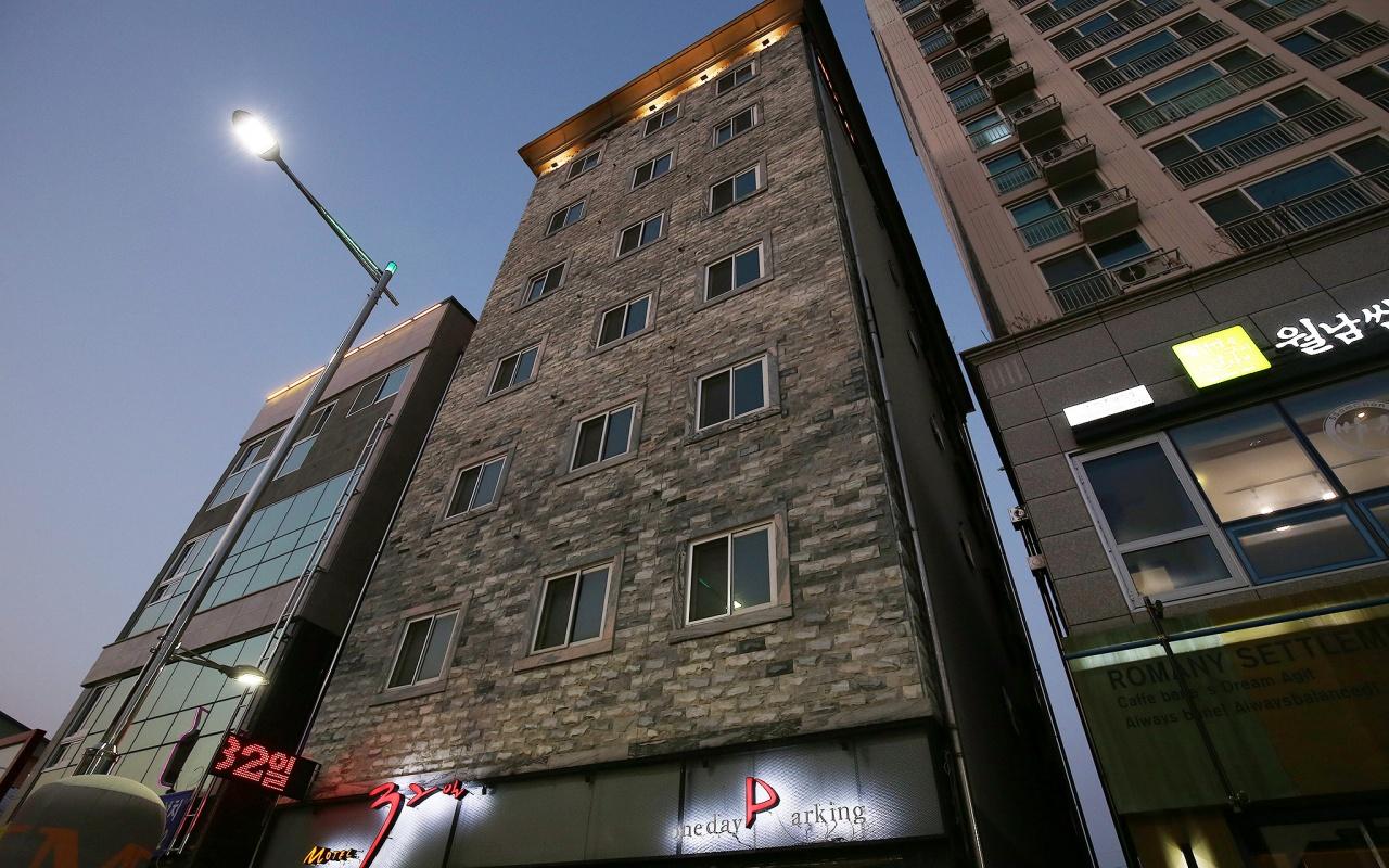 영동 32일 (Yeongdong 32 Days)