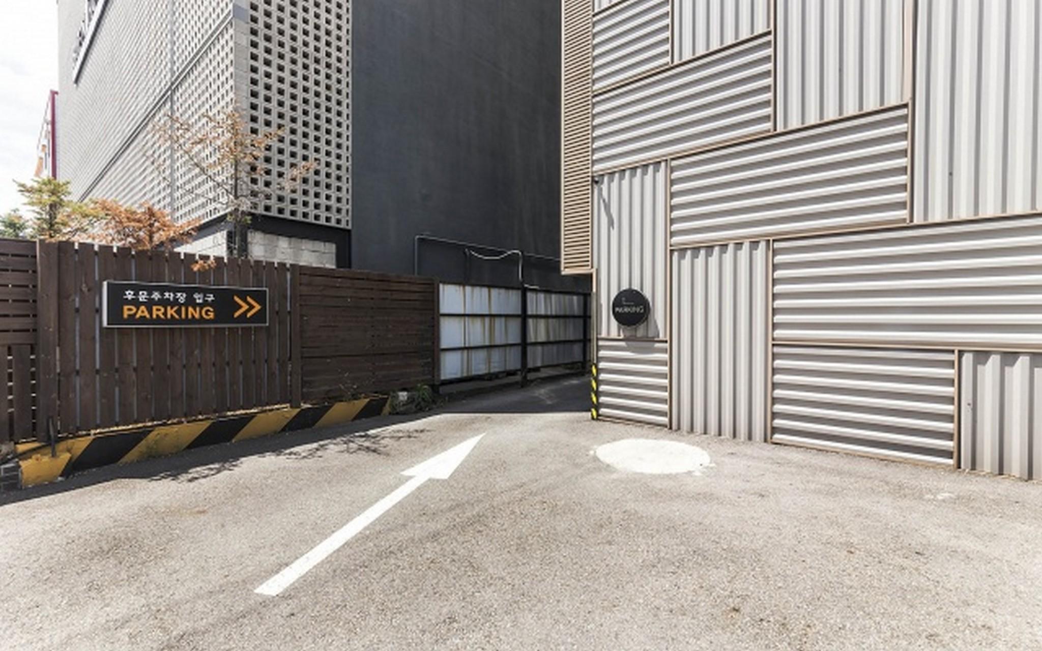 용인 아미 부띠끄 (Yongin Army Boutique)