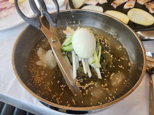 다향보성녹돈촌