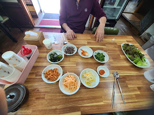 돌리보리밥쌈밥