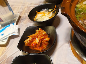 동치골허브야생화마을