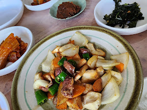 병풍산자락 느티나무아래서