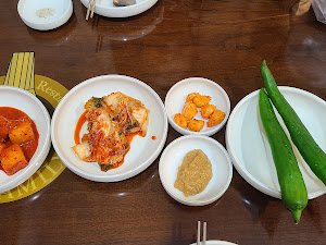 지호한방삼계탕 수원영통점