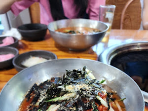 참나무숯불닭갈비막국수