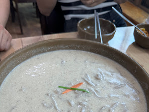 채가네들깨국수