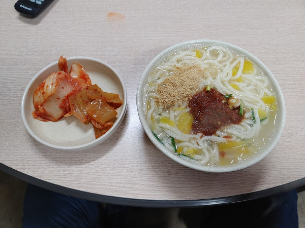 할매칼국수