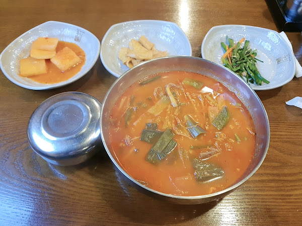 홍익궁중전통육개장양산점