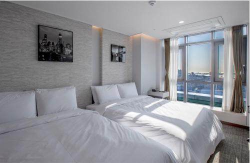 그리핀 베이 호텔 (GRIFFIN BAY HOTEL)