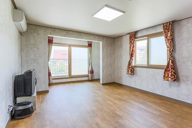 부안(변산반도) 수락펜션 (Buan (Byeonsanbando) Surak Pension)