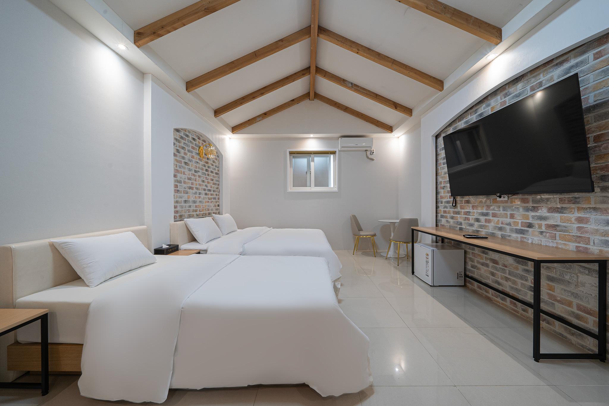 진천 소풍 무인텔 Drive-in (Jincheon Sopoong unmanned hotel Drive-in)