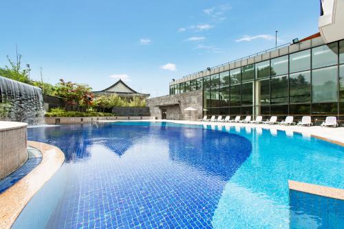 롯데 리조트 부여 (Lotte Resort Buyeo)