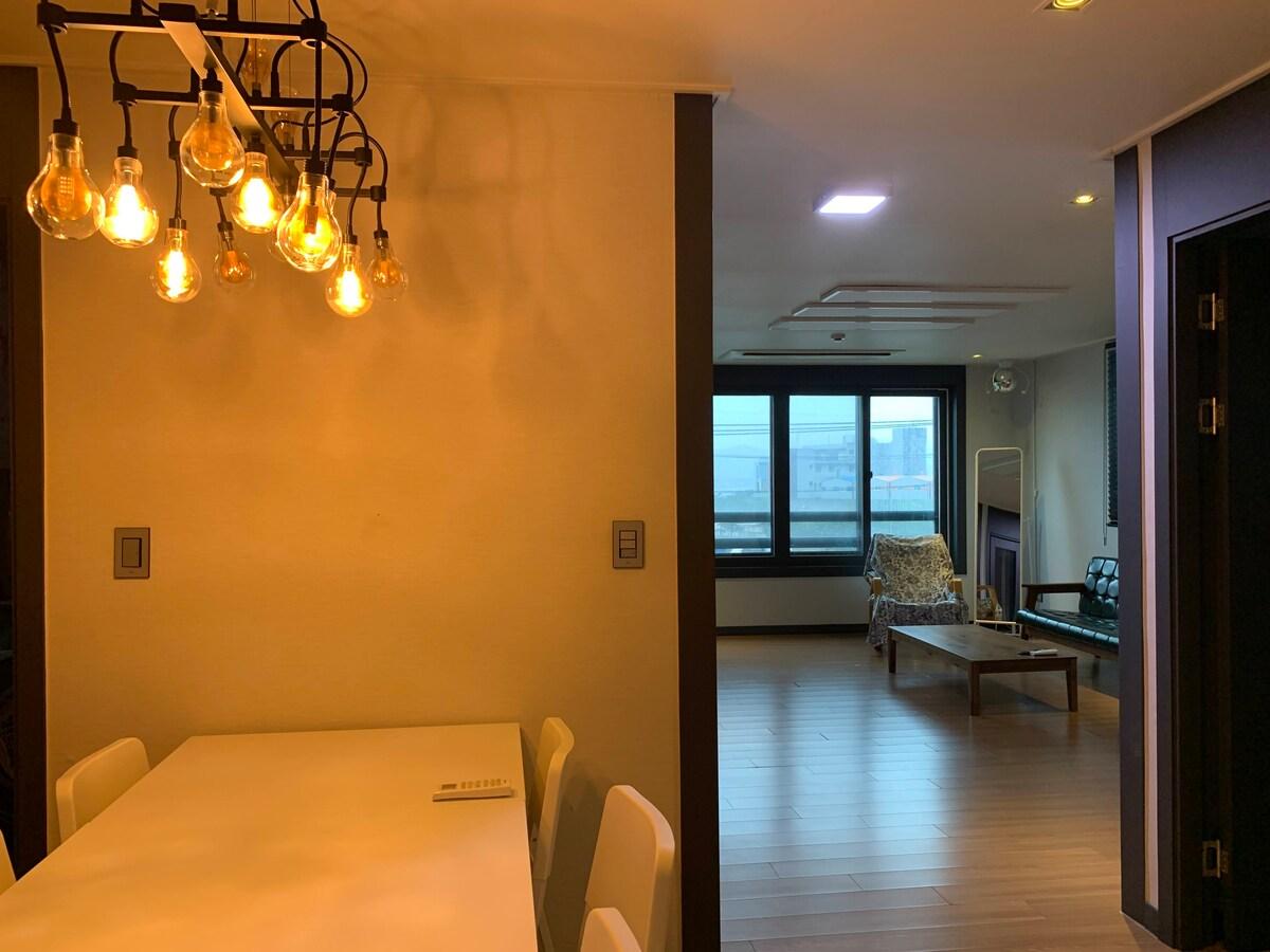 영도구의 프라이빗 하우스 (103m², 침실 2개, 프라이빗 욕실 2개) (Pier40 합법숙소, 오션뷰, 주차가능, 집안 파티 노래 가능 12명 숙소, 옥상 야경)