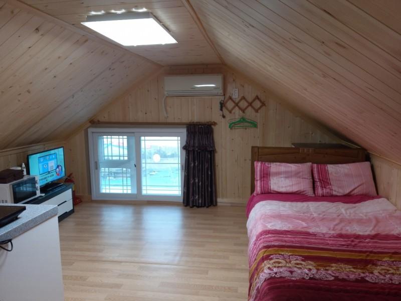 울진 해맞이펜션 (Uljin Haemaji Pension)