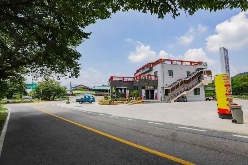 구례 고향산장펜션 (Gurye Gohyangsanjang Pension)