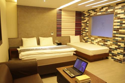 고려 호텔 (Goryeo Hotel)