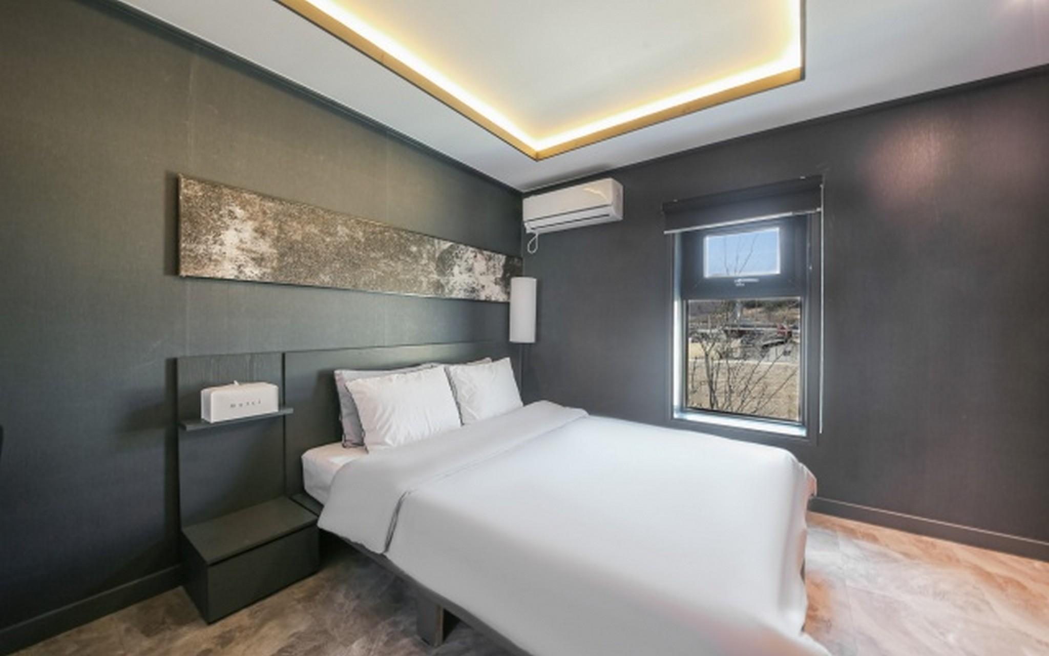 무주 무주무인텔 (Muju Muju Self check-in Motel)