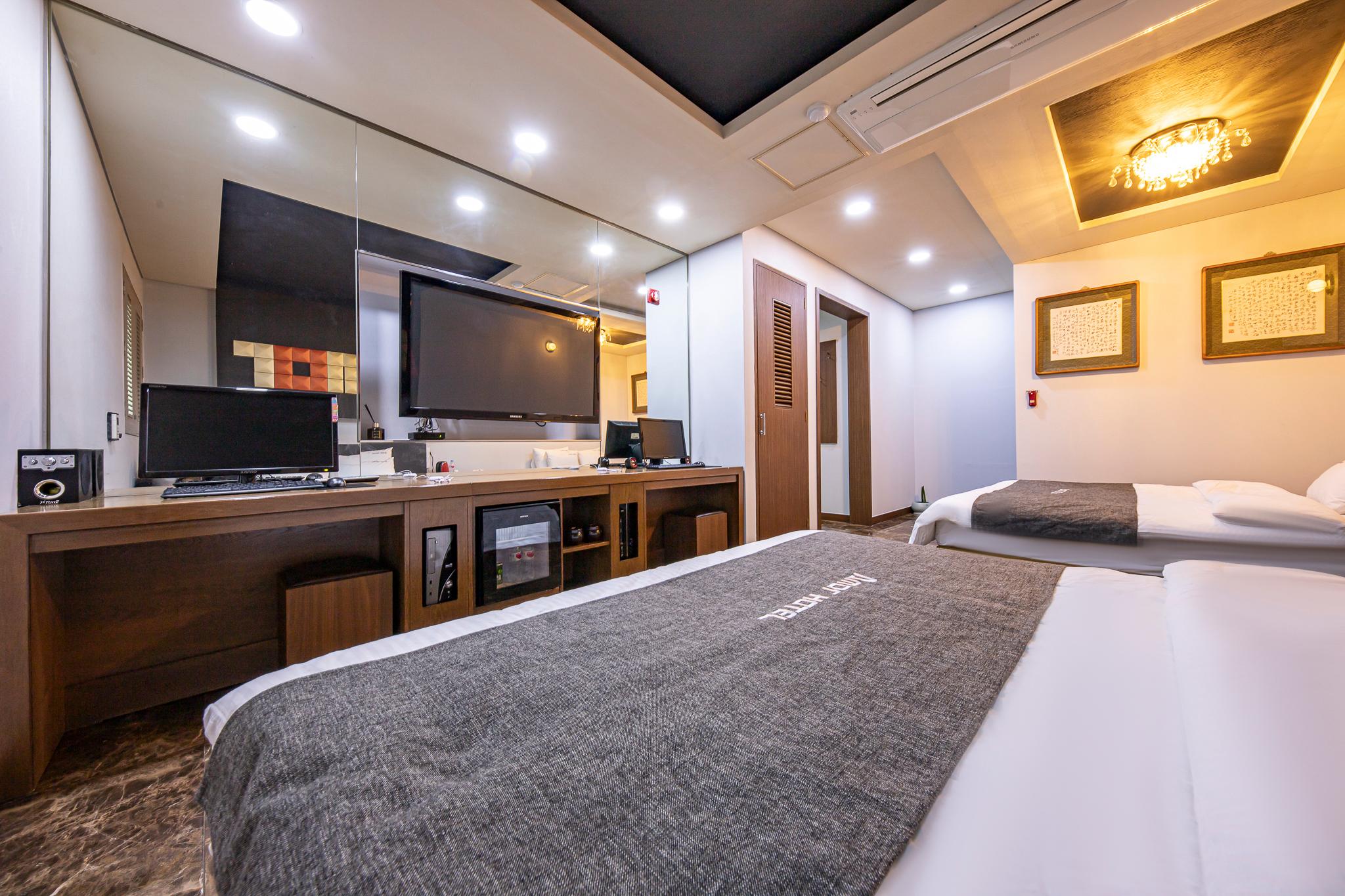 문경 점촌 아모르 무인텔 (Mungyeong Jeomchon Amor Motel)