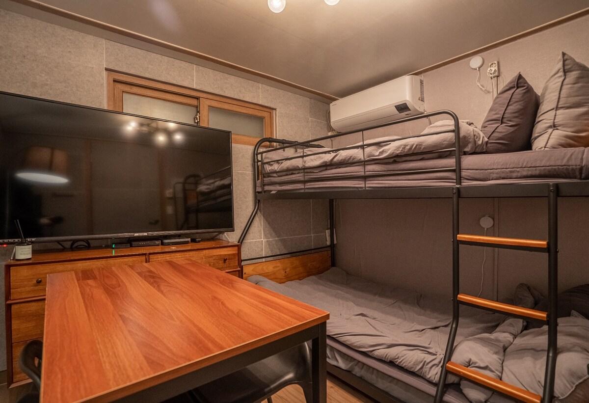 관악의 프라이빗 하우스 (39m², 침실 2개, 프라이빗 욕실 1개) (Seosho-gu[이수역] 아기자기한 2층 침대 숙소)