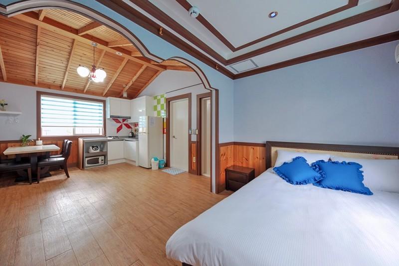 태안(안면도) 꽃지화이트펜션 (Taean (Anmyeondo) Kkotji White Pension)