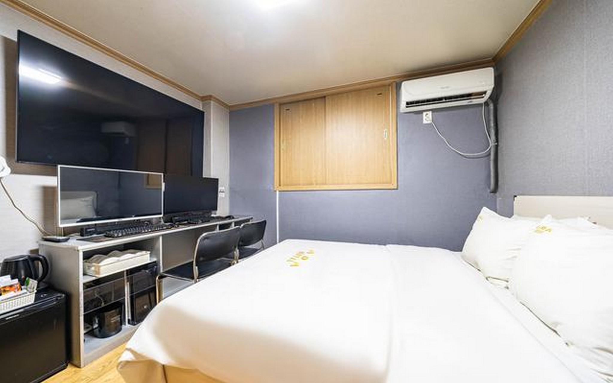 수원역 호텔 맘 (Suwon Station Hotel MOM)