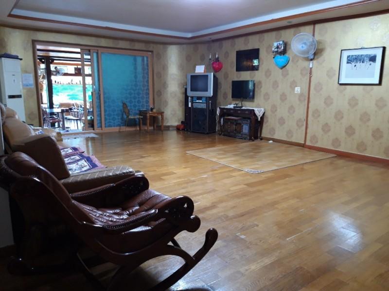 양평 계곡소나무펜션 (Yangpyeong Valley Pine Pension)