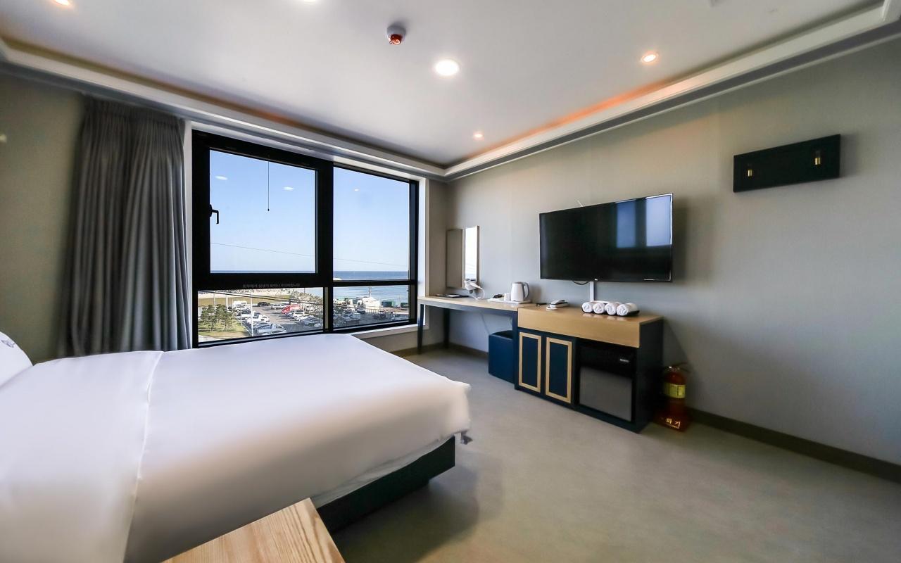 영덕 강구항 스테이 (Yeongdeok Ganggu Port Stay)