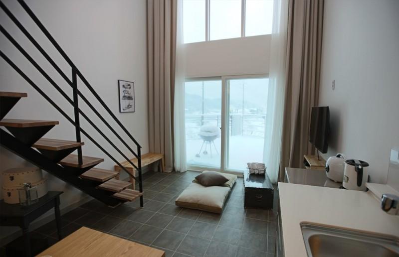 무주 여행가방펜션 (Muju Yeohaenggabang Pension)