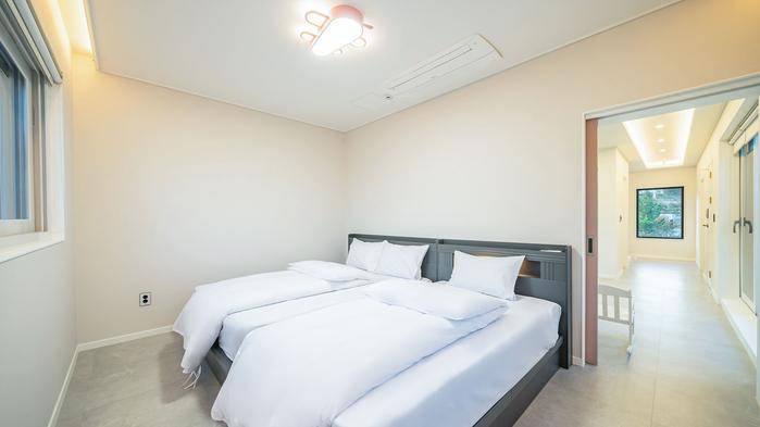 Yoon Story Kids Pool Villa