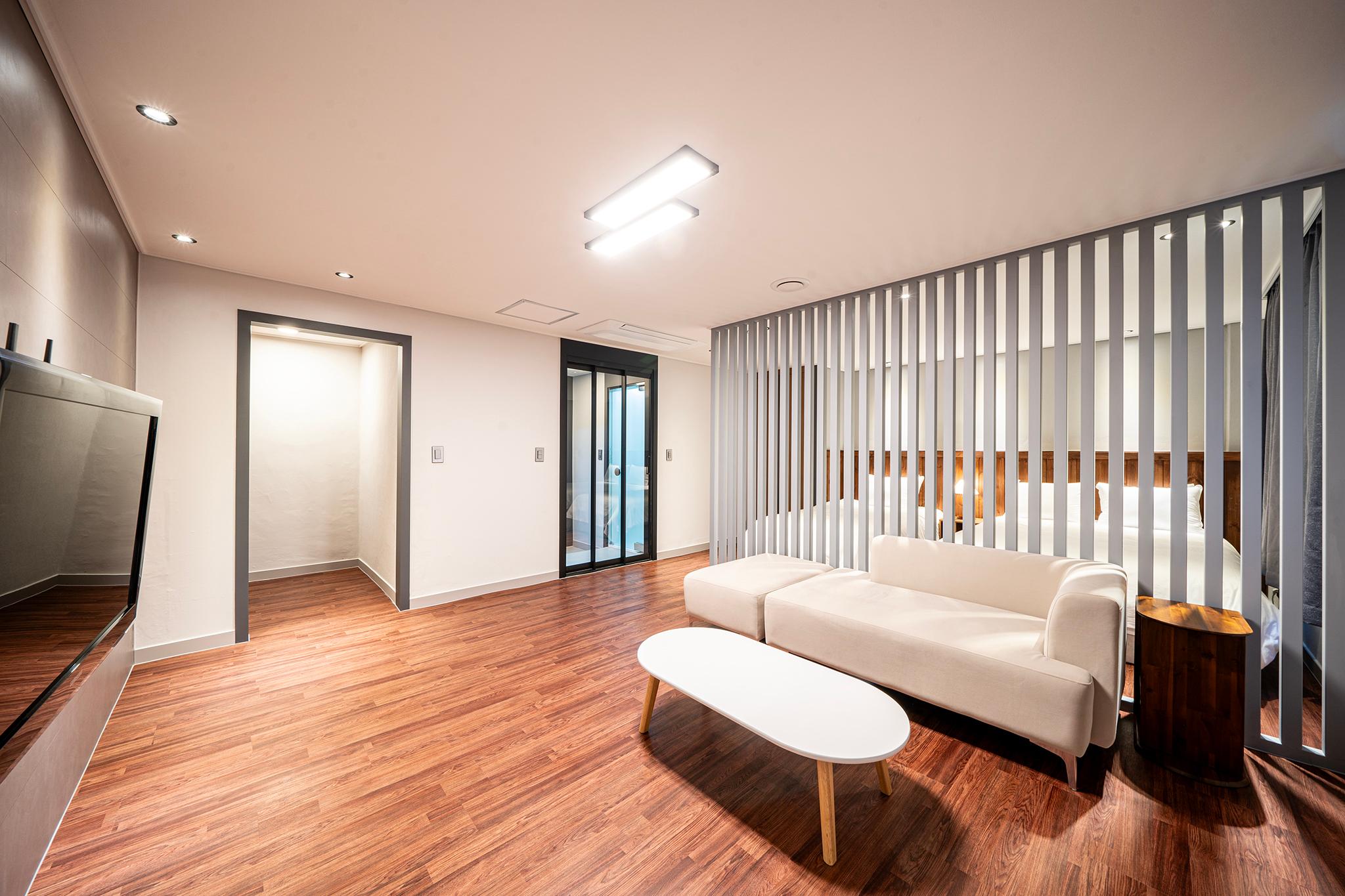 태백 온천 모텔 (Uljin Baekam Taebaek Hot Spring)